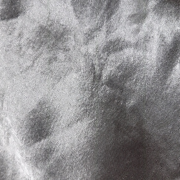 Soft Gray Panels - Picture 6 of 10